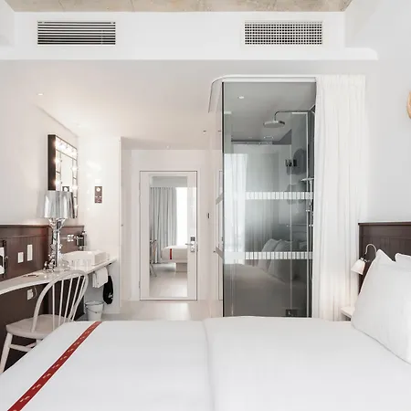 Отель Ruby Molly By Ihg