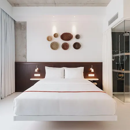 Ruby Molly By Ihg Отель 4*
