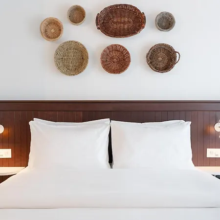 Ruby Molly By Ihg
