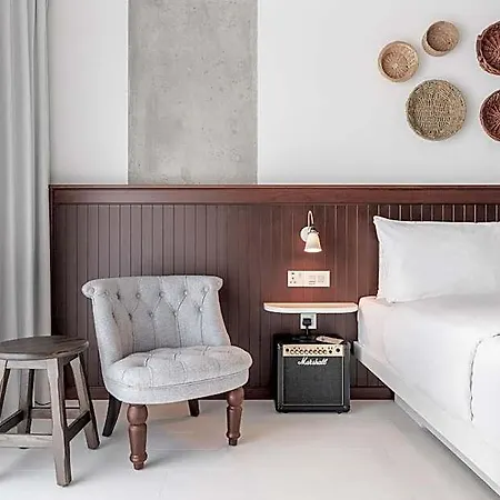 Ruby Molly By Ihg Отель 4*
