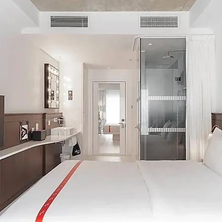 Отель Ruby Molly By Ihg