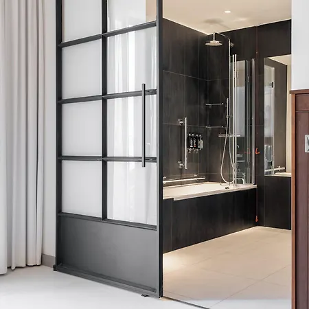 Ruby Molly By Ihg Отель 4*